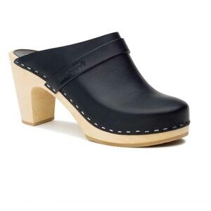 Swedish Hasbeens Black Clogs Size 41